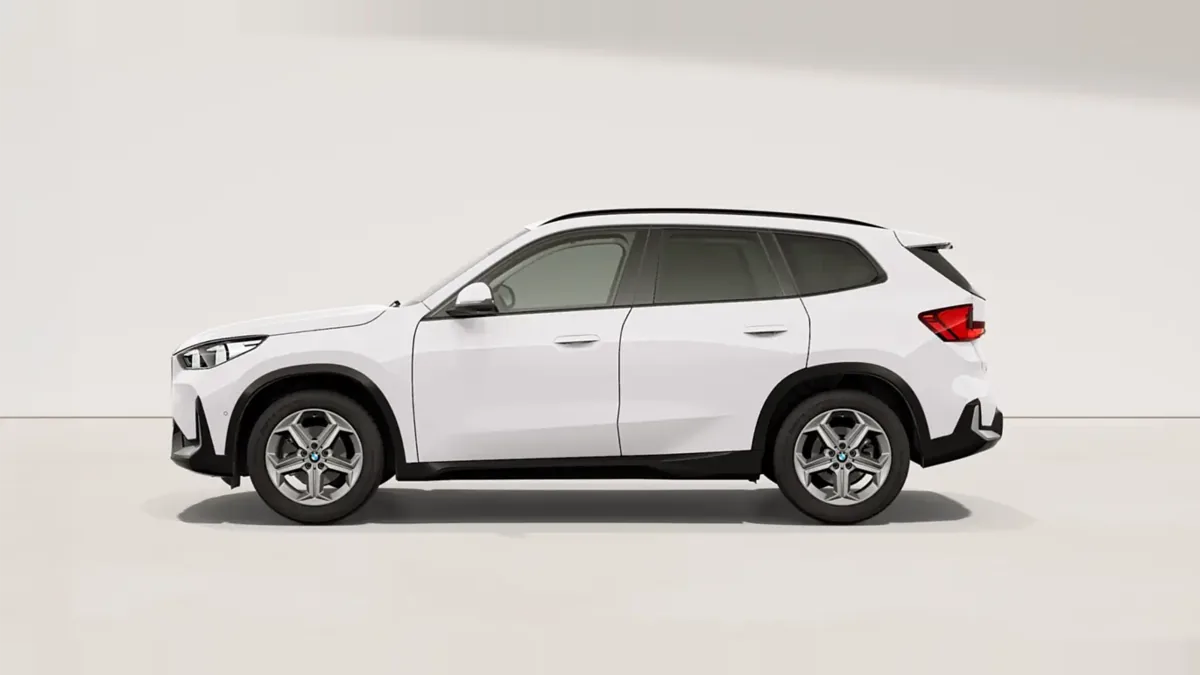 BMW X1 sDrive20d en renting en Barcelona — Trasera