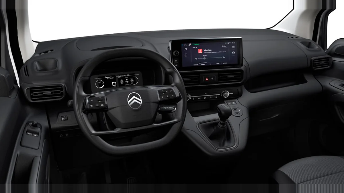 Citroën Berlingo Talla XL BlueHDi 100 YOU L2 N1 Adaptado en renting en Barcelona — Delantera