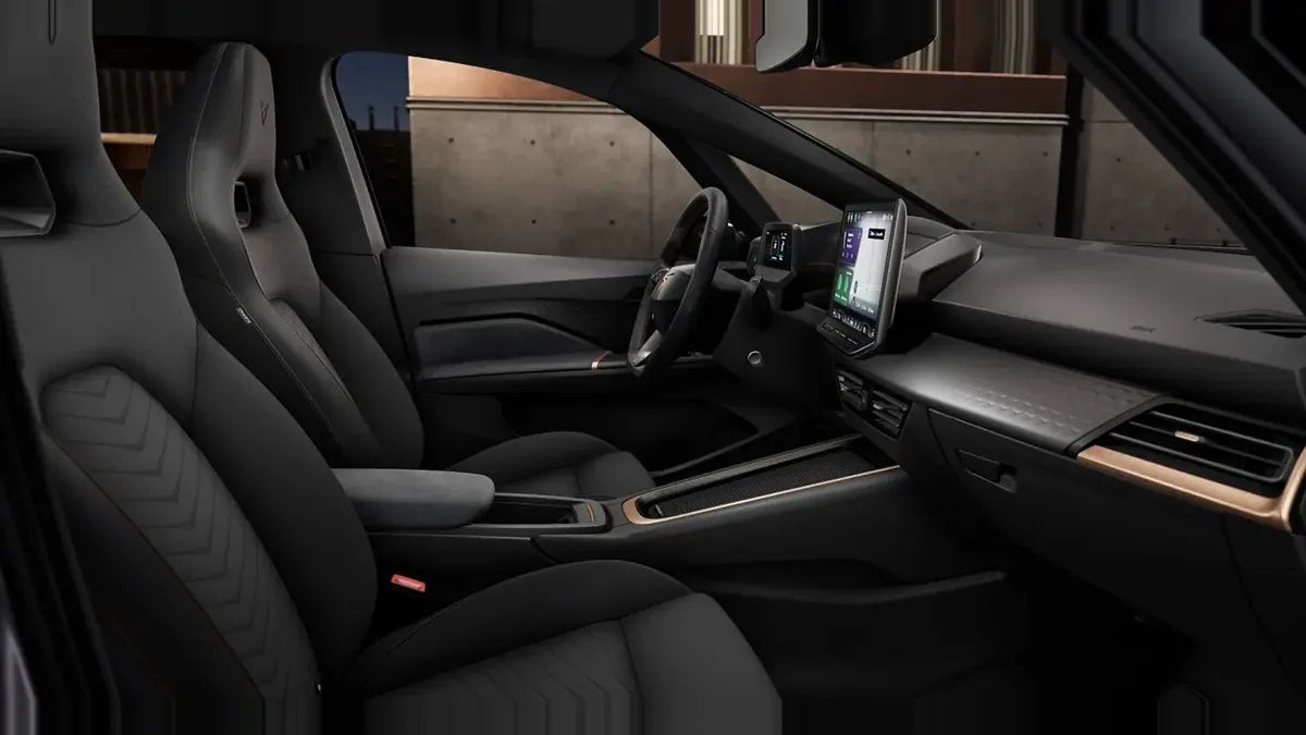 CUPRA Born e-Boost Pack Advanced Plus en renting en Barcelona — Interior