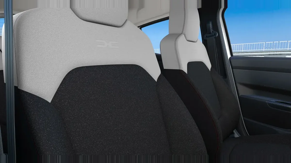 Dacia Spring Expression Electric 33kW (45CV) en renting en Barcelona — Interior