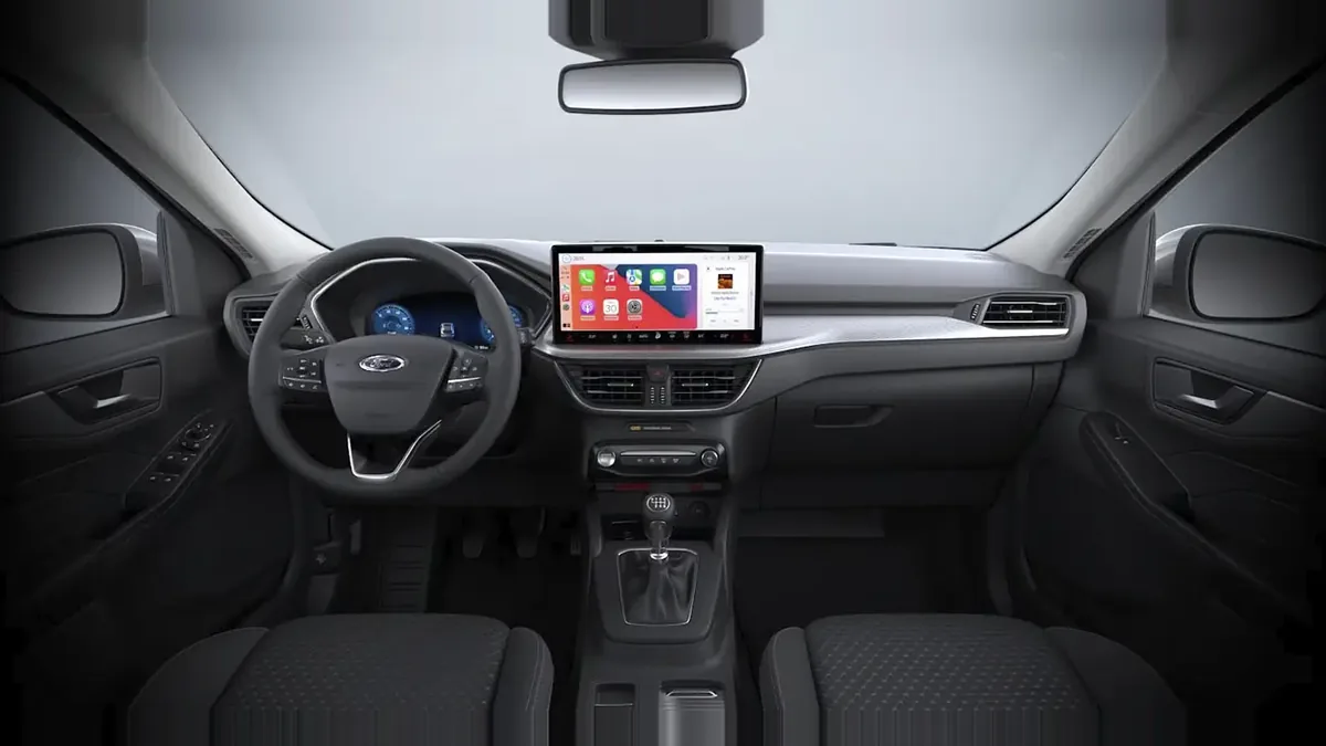 Ford Kuga Titanium 1.5 Ecoboost 150CV II en renting en Barcelona — Delantera