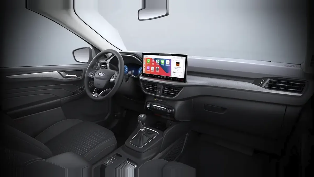 Ford Kuga Titanium 1.5 Ecoboost 150CV II en renting en Barcelona — Interior