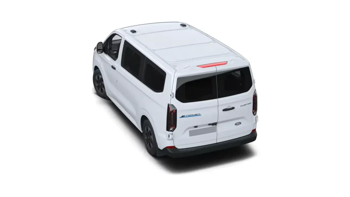 Ford TRANSIT CUSTOM  Kombi BEV 83kWh 100kW 340 L1 Trend en renting en Barcelona — Trasera