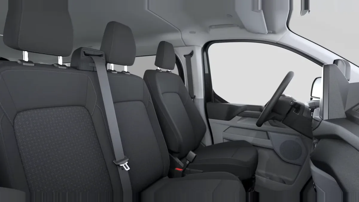 Ford TRANSIT Kombi 2.5 Duratec PHEV 171 340 L1 Trend en renting en Barcelona — vista 6