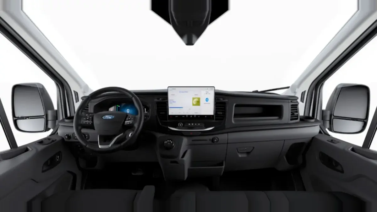Ford Transit Van 350 L3 BEV Trend 184cv RWD II en renting en Barcelona — Trasera