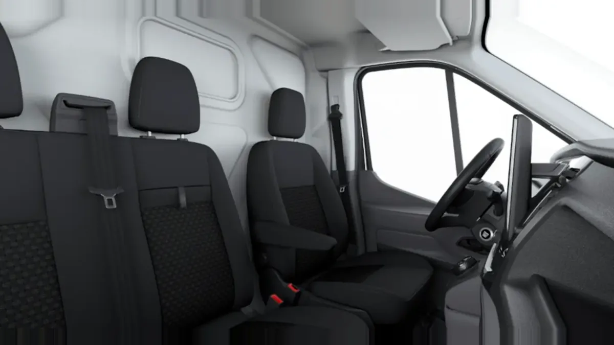 Ford Transit Van 350 L3 BEV Trend 184cv RWD II en renting en Barcelona — Interior