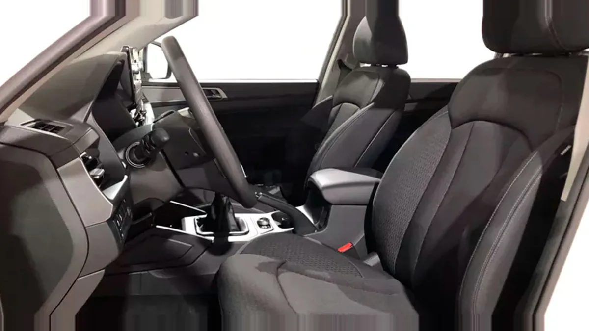 KGM Musso Sports D22 DTR Pro en renting en Barcelona — Delantera