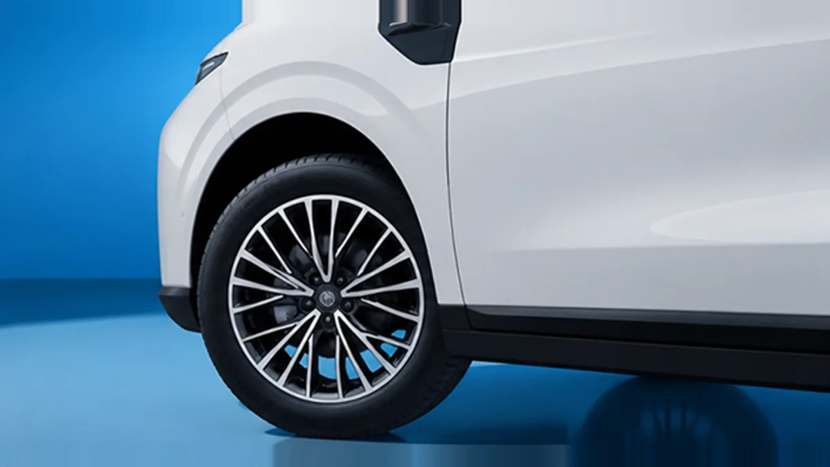 Leapmotor B10 BEV 56.2kWh LifePro AT en renting en Barcelona — vista 6