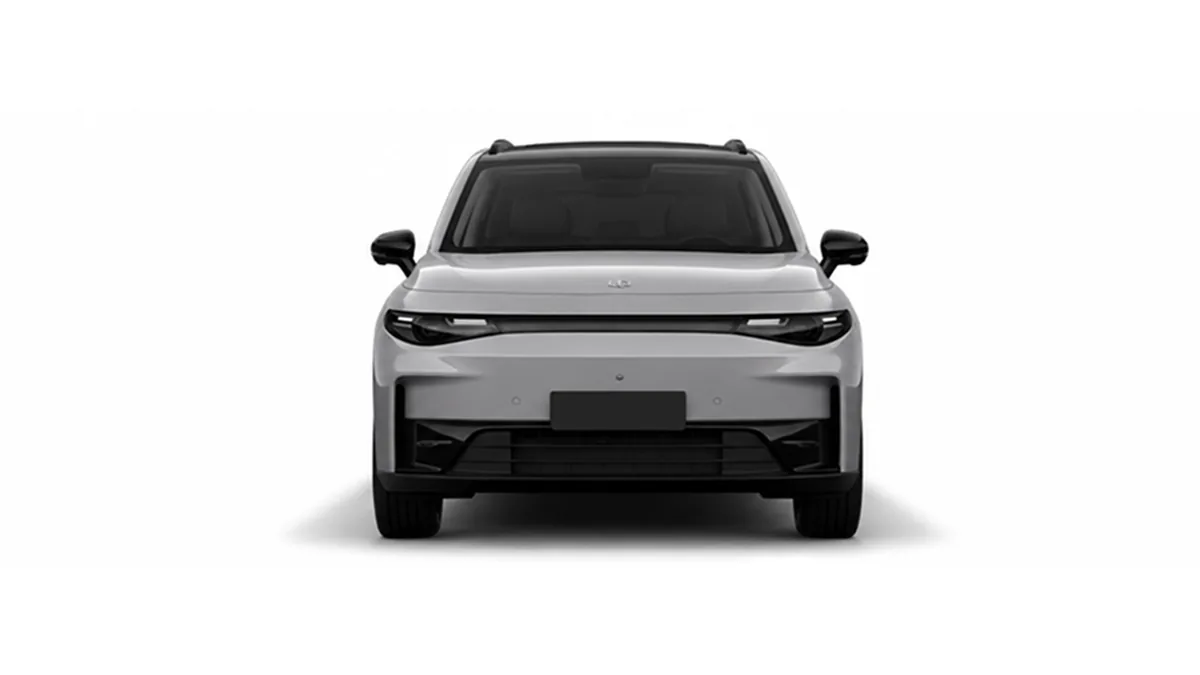 Leapmotor C10 BEV 69.9kWh Life Pro AT en renting en Barcelona — Delantera