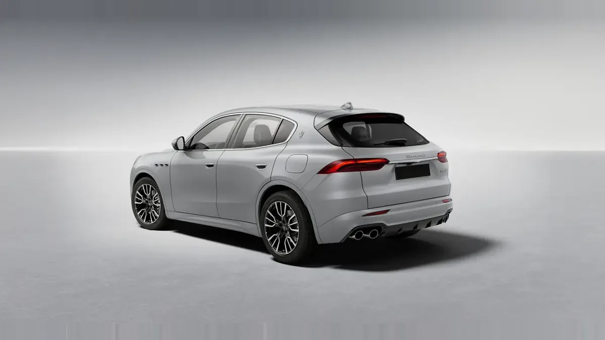 Maserati Grecale L4 MHEV 300CV AWD en renting en Barcelona — Interior
