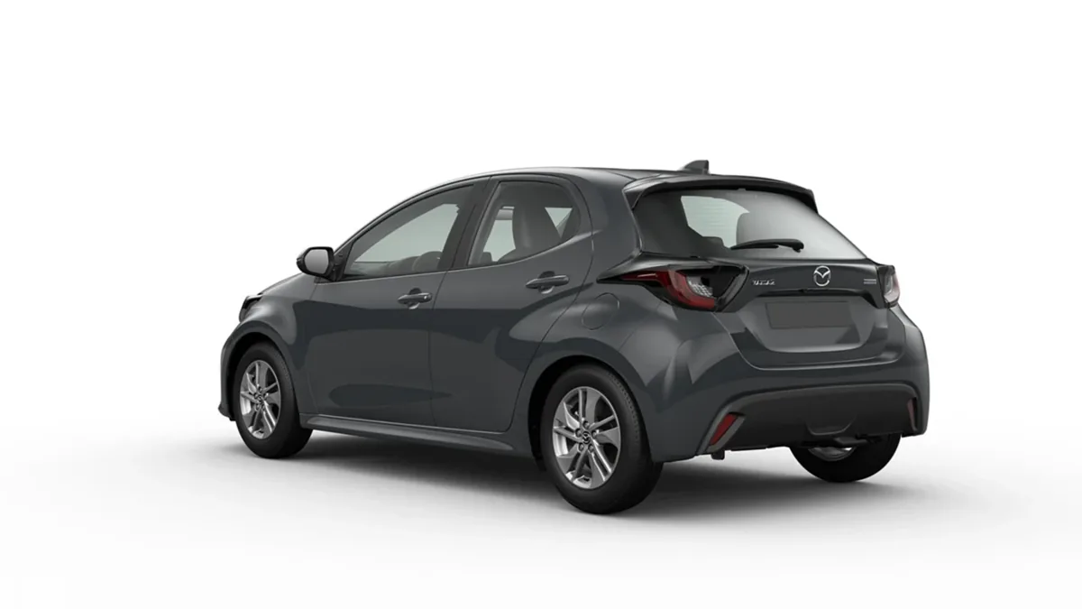 Mazda 2 Hybrid 1.5 85kW 116CV CVT Centre-Line GRY en renting en Barcelona — Trasera