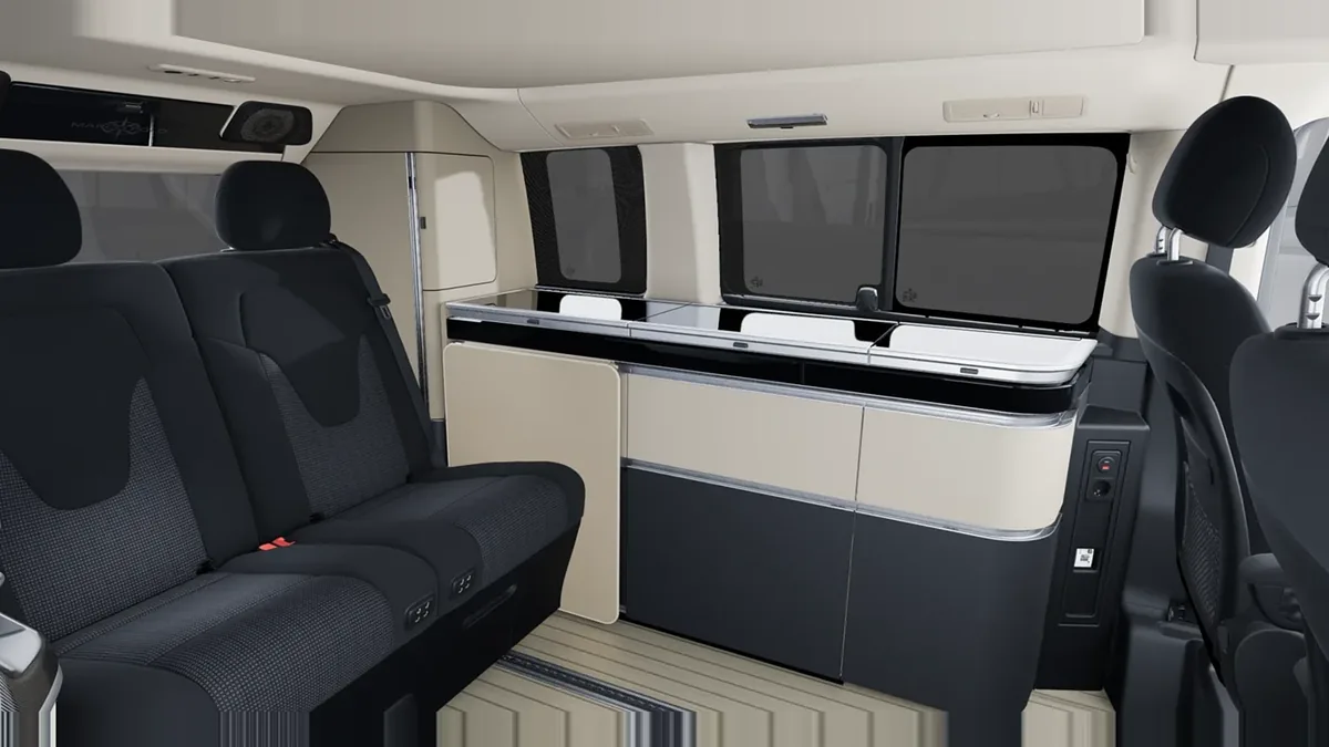 Mercedes-Benz Clase V Marco Polo 300d en renting en Barcelona — vista 6