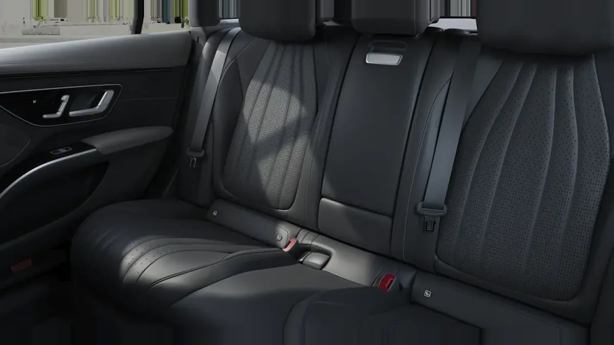 Mercedes-Benz EQS 350 Edition en renting en Barcelona — vista 6