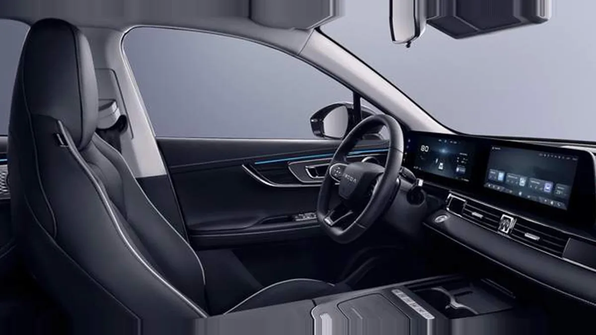 Omoda 5 EV 61kWh Pure 155kW en renting en Barcelona — Trasera