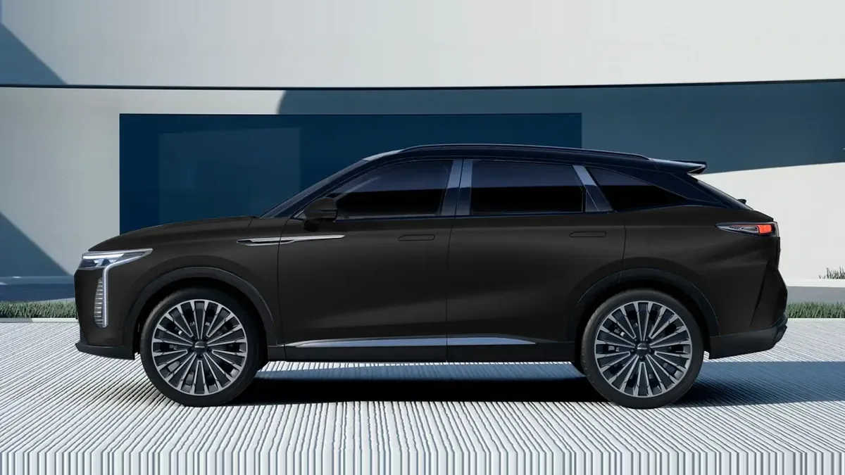 Omoda 9 1.5 TGDI Híbrido Premium 537CV en renting en Barcelona — Trasera