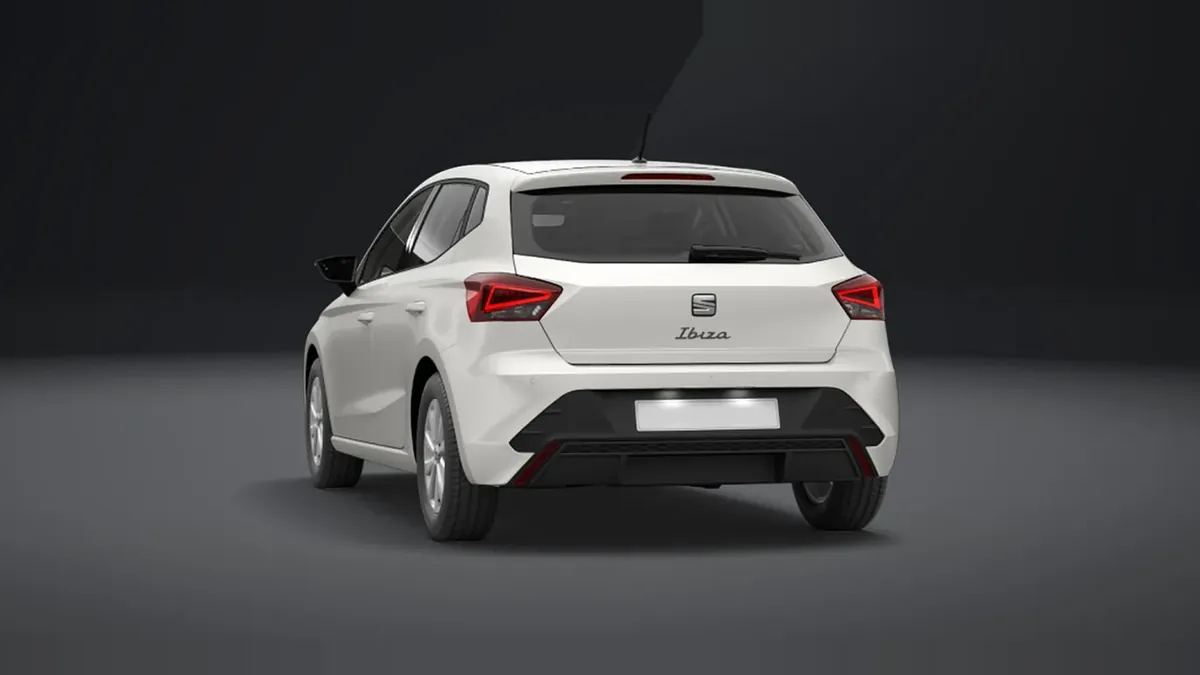 SEAT Ibiza 1.0 TSI Start/Stop Style+ (95CV) en renting en Barcelona — Trasera
