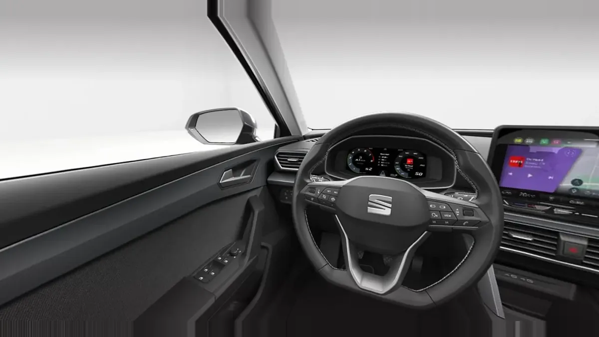 SEAT León 2.0 TDI Style XL Fleet Pack en renting en Barcelona — Trasera