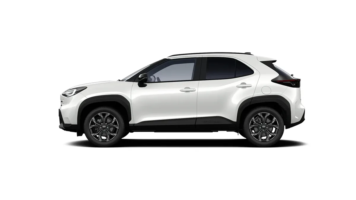 Toyota Yaris Cross 130H e-CVT 5P Active en renting en Barcelona — Interior