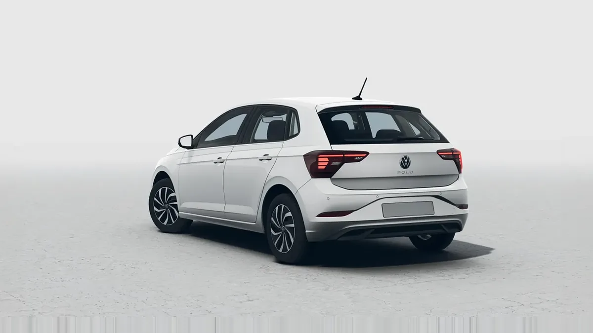 Volkswagen Polo Match 1.0 TSI 70kW (95CV) en renting en Barcelona — Trasera
