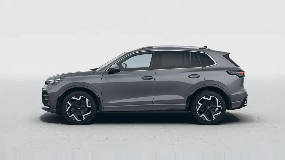 Volkswagen Tiguan R-Line 1.5 eTSI 110kW DSG en renting en Barcelona — Delantera